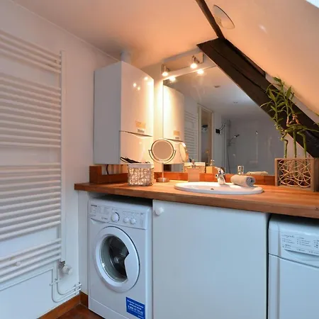 L'elegant De La Petite Venise Apartment