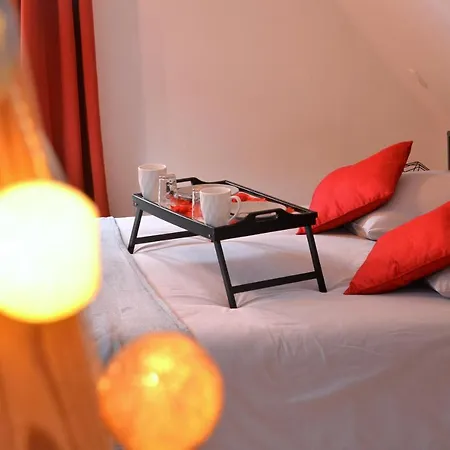 L'elégant De La Petite Venise