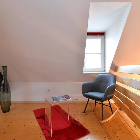 L'elegant De La Petite Venise Apartment